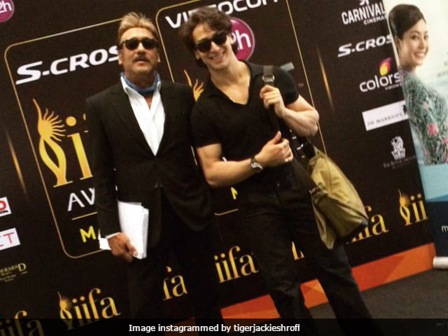 Tiger's Birthday Wish For Father Jackie Shroff: "Long Live The <i>Hero</i>"