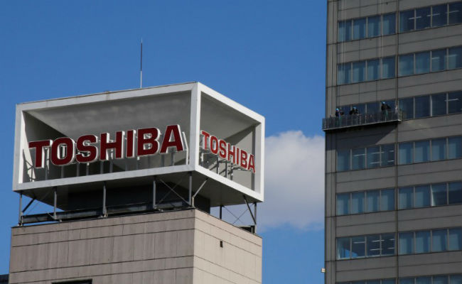 Toshiba Shareholders Oust Board Chair After Probe Reveals Sway Voting Bid