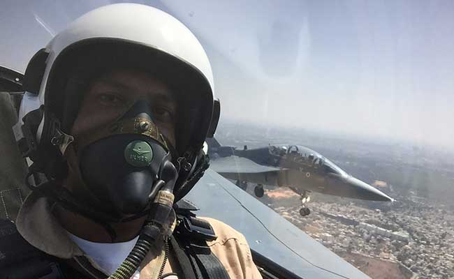 For One Hour, I Flew On The Tejas - Here's What It's Like