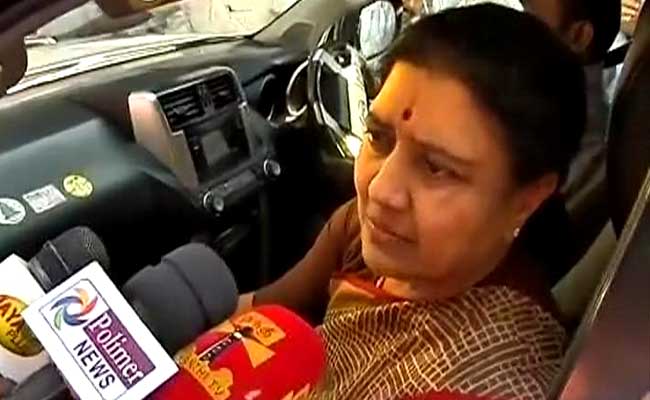 VK Sasikala's SOS Drive To Meet AIADMK Legislators For Appeal of Support