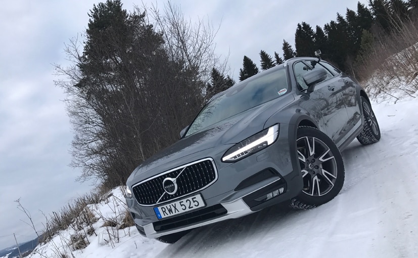 volvo v90 cross country front facia