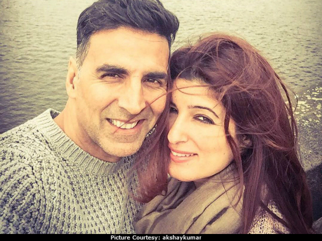 Akshay Kumar Kick Starts <i>Padman</i> Hand-In-Hand With Twinkle Khanna
