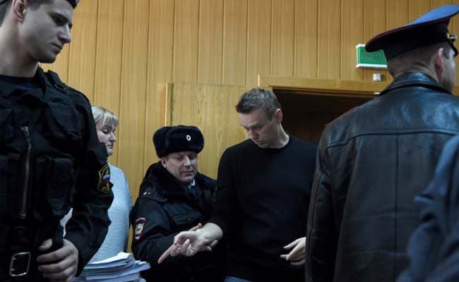 Kremlin Critic Alexei Navalny Gets 15 Days In Jail After Protest