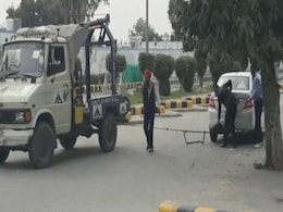 अमृतसर एयरपोर्ट पर लावारिस बैग मिला, इलाके को खाली कराया गया अमृतसर एयरपोर्ट पर लावारिस बैग मिला, इलाके को खाली कराया गया