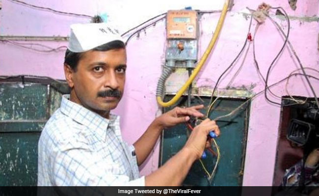 Viral tweets: चुनाव परिणाम देख बिजली 'कनेक्शन काटने' पहुंचे अरविंद केजरीवाल!