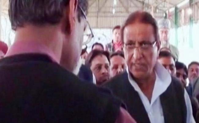 Threats By Azam Khan Near Counting Centre Caught On Camera
