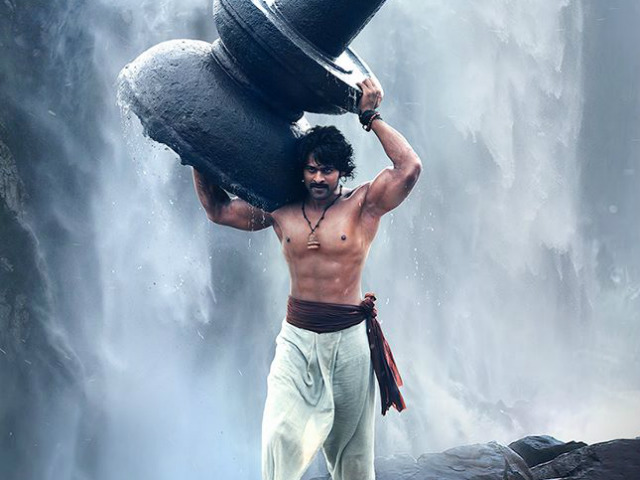 <I>Baahubali</i>: How Prabhas' Physique 'Fluctuated' For 4 Years