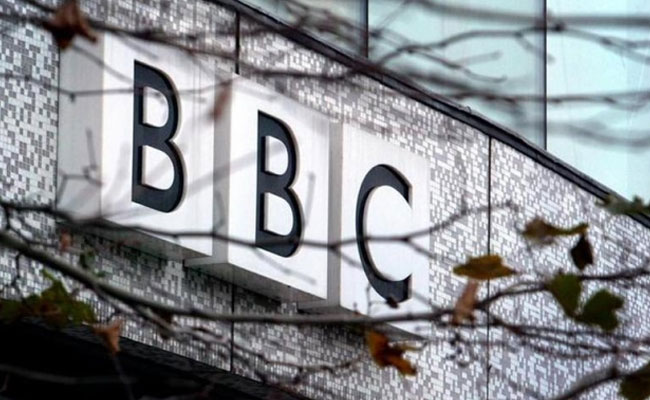 Top BBC Presenters Take Salary Cuts In Gender Pay Row