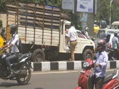 बेंगलुरु : ट्रैफिक पुलिस के कैमरे में होगी ऑडियो रिकॉर्डिंग, पुलिसकर्मियों पर भी रहेगी नज़र