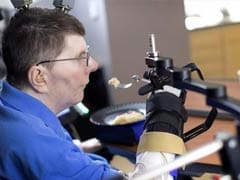 Paralysed Man Has Mashed Potatoes After 8 Years, Using Brain Implants