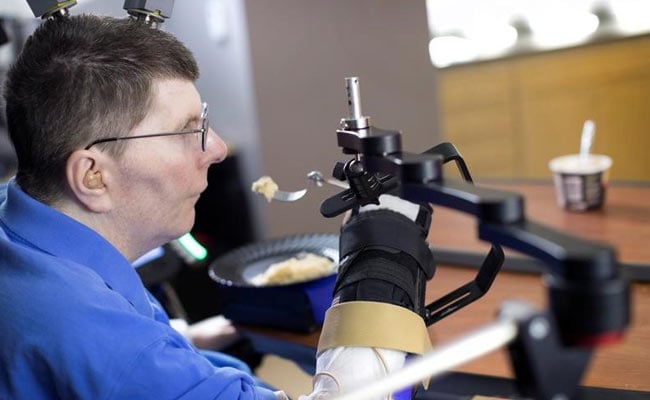 Paralysed Man Has Mashed Potatoes After 8 Years, Using Brain Implants