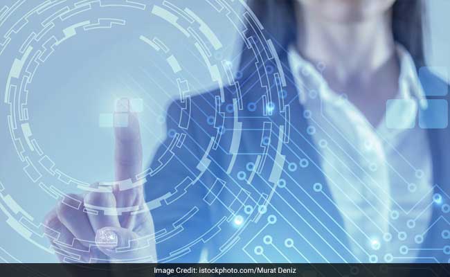 कोरोना वायरस : दिल्ली सरकार ने बायोमेट्रिक से हाजिरी लगाने को निलंबित करने की सलाह दी