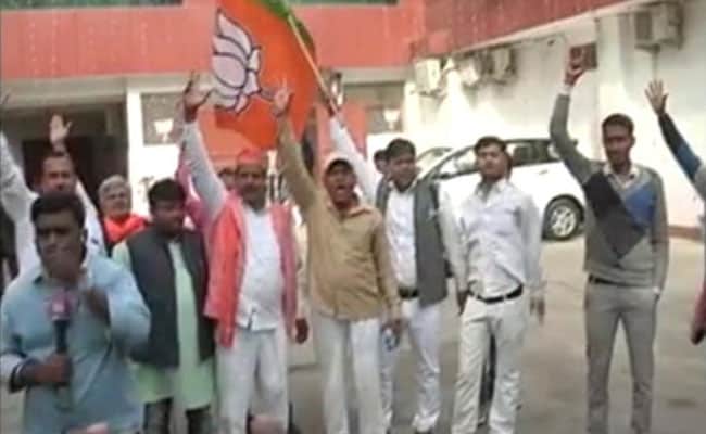 UP Election Results 2017: In Meerut, BJP's Laxmikant Bajpai Leads Race