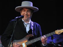 Bob Dylan To Accept His Nobel Prize In A Small Ceremony In Stockholm