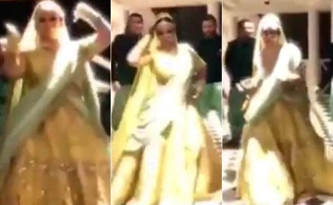 Watch: Bride Dances To Chura Ke Dil Mera On Her Way To The Mandap