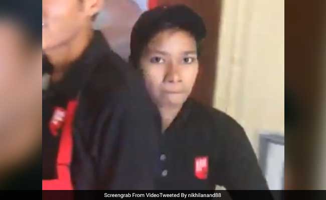 Jaipur Cafe Employee Slapped Customer, This Video Goes Viral