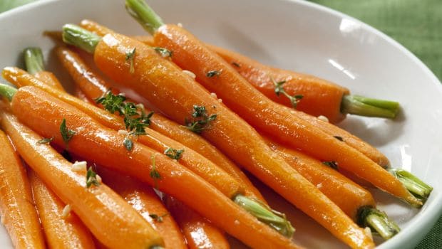 8 avantages étonnants pour la santé des carottes: de la perte de poids à une vue saine