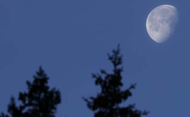 China Plans To Launch 'Artificial Moon' By 2020. Will Be 8 Times Brighter