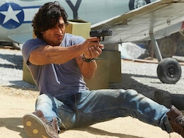 <i>Commando 2</i> Box Office Collection Day 2: Vidyut Jammwal's Film Earns Over Rs 9 Crore <i>Commando 2</i> Box Office Collection Day 2: Vidyut Jammwal's Film Earns Over Rs 9 Crore