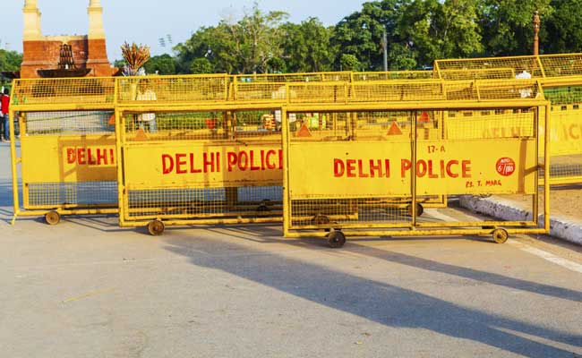 Terror Threat In Delhi On Yoga Day, Empty Buses Used As Barricades