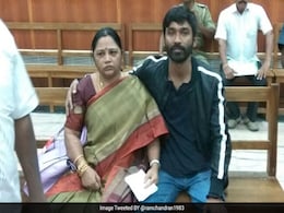 तमिल जोड़े ने अभिनेता धनुष पर अपना बेटा होने का किया दावा, मां के साथ कोर्ट पहुंचे धनुष तमिल जोड़े ने अभिनेता धनुष पर अपना बेटा होने का किया दावा, मां के साथ कोर्ट पहुंचे धनुष