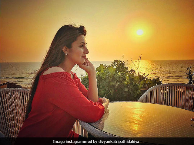 Divyanka Tripathi Posts Message For Outgoing <i>Yeh Hai Mohabbatein</i> Co-Star Shruti Bapna