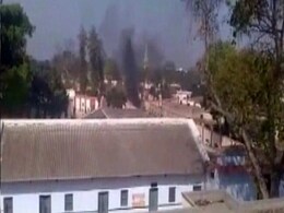 उत्तर प्रदेश : फर्रुखाबाद जेल में कैदियों ने काटा बवाल, छत पर चढ़कर बरसाए ईंट-पत्थर, जेलर घायल उत्तर प्रदेश : फर्रुखाबाद जेल में कैदियों ने काटा बवाल, छत पर चढ़कर बरसाए ईंट-पत्थर, जेलर घायल