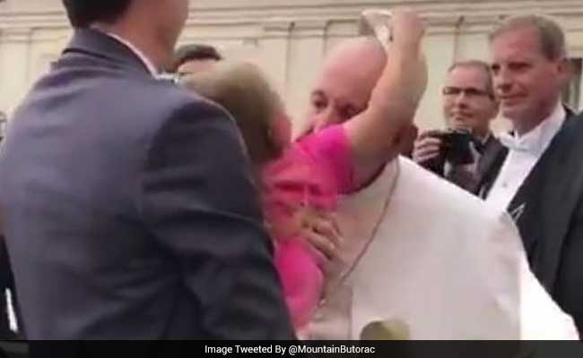 Sneaky Girl Meets Pope, Tries To Steal His Hat. Video Is Viral