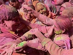 Holi 2017: Importance Of Holi Celebration In Mathura And Vrindavan