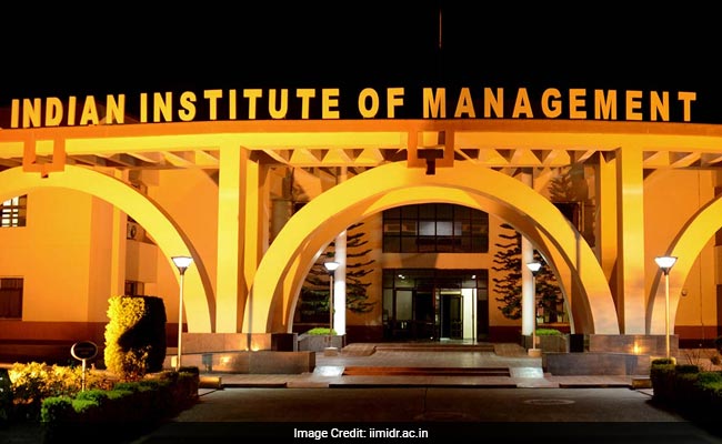 IIM Indore's PGP Welcomed By CFA Institute In To The University Affiliation Programme