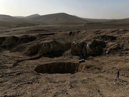 ISIS Dumped Bodies In Sinkhole, But Full Scale Of Killings Might Not Be Known For Years ISIS Dumped Bodies In Sinkhole, But Full Scale Of Killings Might Not Be Known For Years