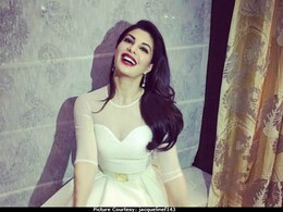 Jacqueline Fernandez Will Give Justin Bieber A Tour Of Mumbai While He's In India Jacqueline Fernandez Will Give Justin Bieber A Tour Of Mumbai While He's In India