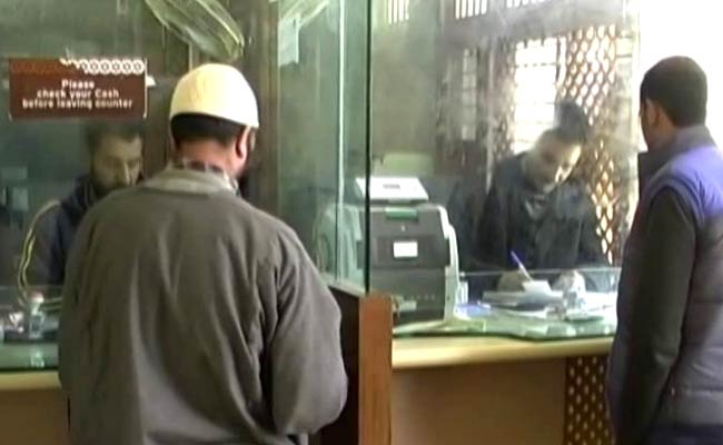 As Robberies Rise Post Notes Ban, Banks In Kashmir Take New Measures