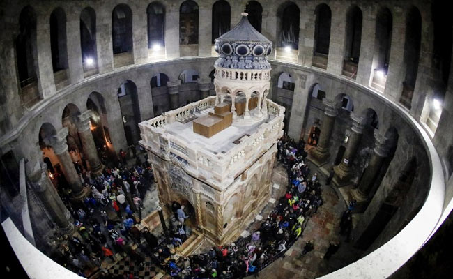 Newly Restored Shrine At Jesus's Tomb Reopened In Jerusalem