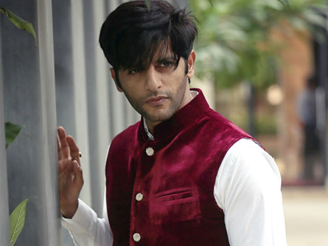 <i>Naagin 2</i> Actor Karanvir Bohra Injured In Road Accident