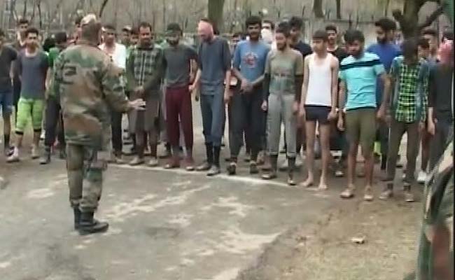 5,000 Kashmiri Men Turn Up At Try-Outs For 34 Army Opening