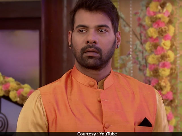 <i>Kumkum Bhagya</i>, March 1, Written Update: Abhi Wants To Confess His Feelings For Pragya