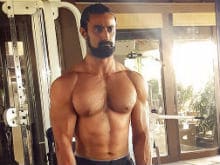 Viral: Kunal Kapoor's Physical Transformation Summed Up In One Pic