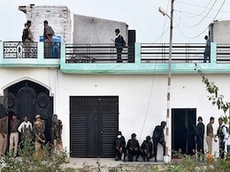 UP Cops Reportedly Faulted For 'Running Commentary' On Lucknow Operation UP Cops Reportedly Faulted For 'Running Commentary' On Lucknow Operation
