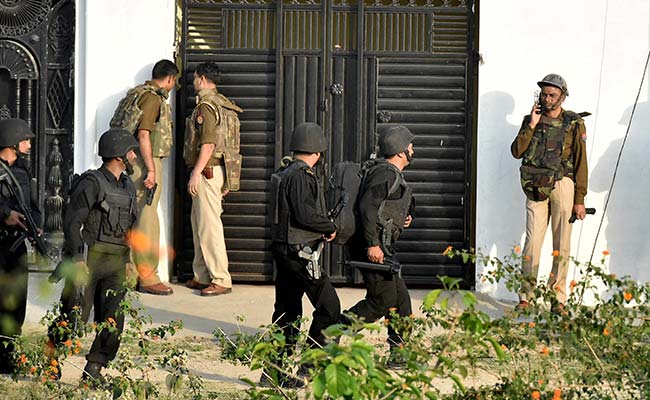 Self-Proclaimed ISIS Group, Say UP Cops - And Are Contradicted