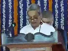मनोहर पर्रिकर बने गोवा के मुख्यमंत्री, विधानसभा में गुरुवार को शक्ति परीक्षण