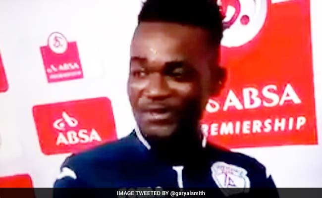 Watch: The Awkward Moment This 'Player' Thanks Wife And Girlfriend In Speech