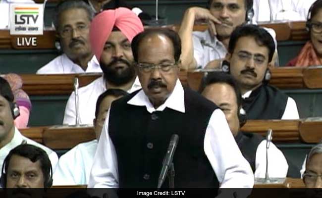 Congress' Veerappa Moily Defends EVMs As Party Takes Opposite Stand