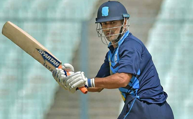 Vijay Hazare Trophy : एमएस धोनी की तूफानी पारी भी झारखंड को हार से नहीं बचा पाई, बंगाल फाइनल में