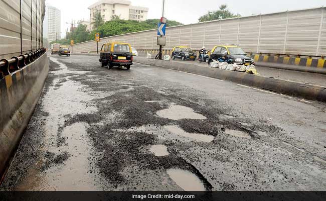 Summer Commute For Mumbaikars Will Be A Nightmare. Here's Why