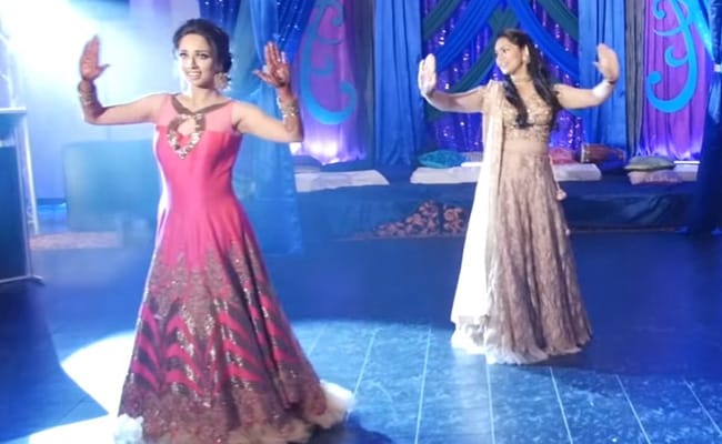 This Superb Sangeet Performance Is Going Viral For All The Right Reasons