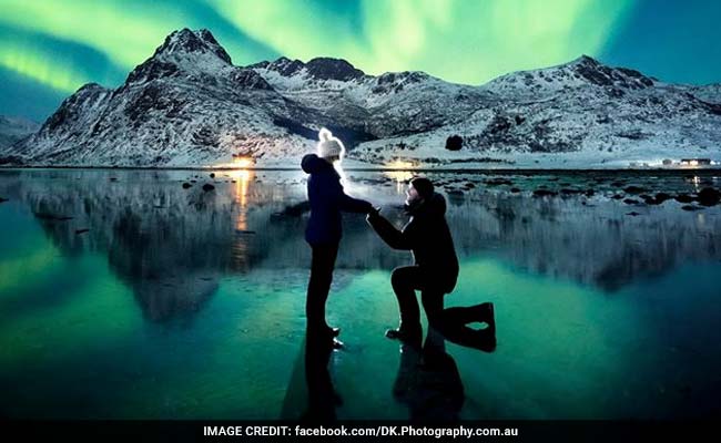 Man Proposes To Girlfriend Under Northern Lights. Internet Says Yes!