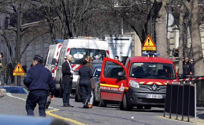 1 Hurt In Letter Bomb Blast At International Monetary Fund Paris Office