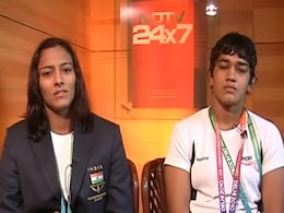 MCD Election 2017: Phogat Sisters To Campaign For BJP In 'Dangal' With AAP MCD Election 2017: Phogat Sisters To Campaign For BJP In 'Dangal' With AAP