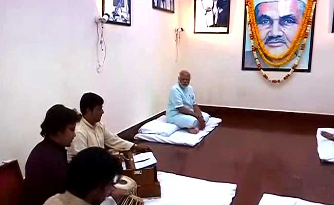 वाराणसी दौरे के समापन के साथ पीएम मोदी ने यूपी का चुनावी अभियान भी पूरा किया